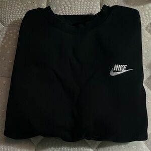 Men’s sweat shirt size medium good condition has a small stain